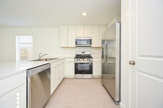 Building Photo - 6818 Flowering Ginger Ln