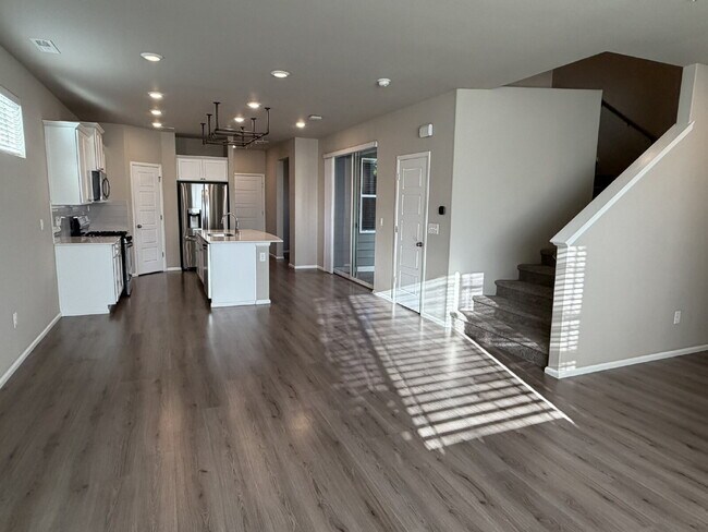 Foto del edificio - Newer Build 3 Bedroom 3 Bathroom- Single Family Home