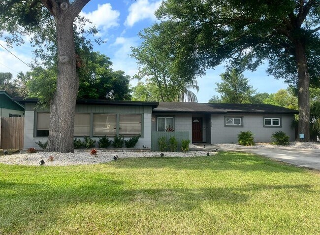 Building Photo - 339 Croton Dr