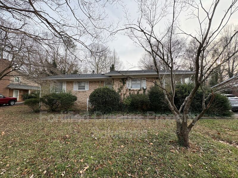 Foto principal - 1801 W Cone Blvd