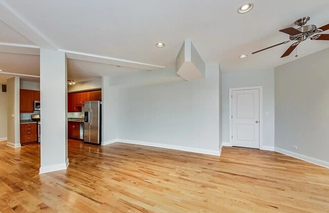 Building Photo - Comfortable Living in a Desirable Area