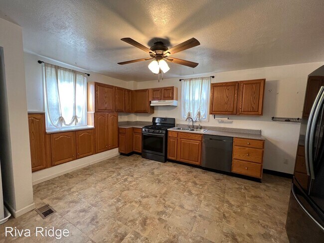 Building Photo - 4 br, 2 bath House - 46 Gensler Road
