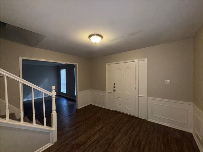 Foto del edificio - 16511 Courtland Cir