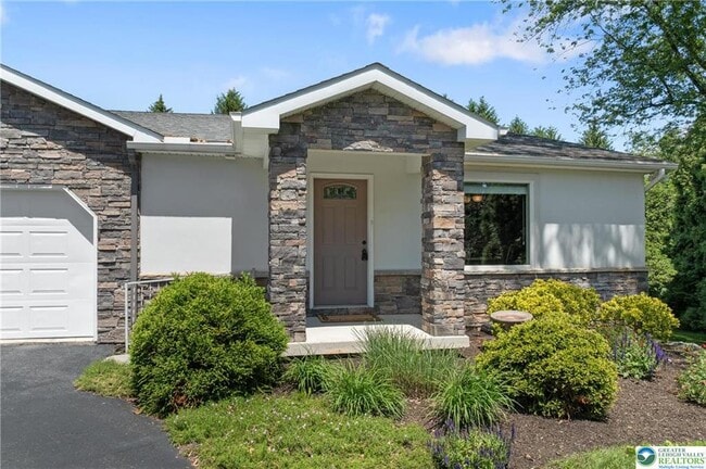 Building Photo - 3157 Grist Mill Rd