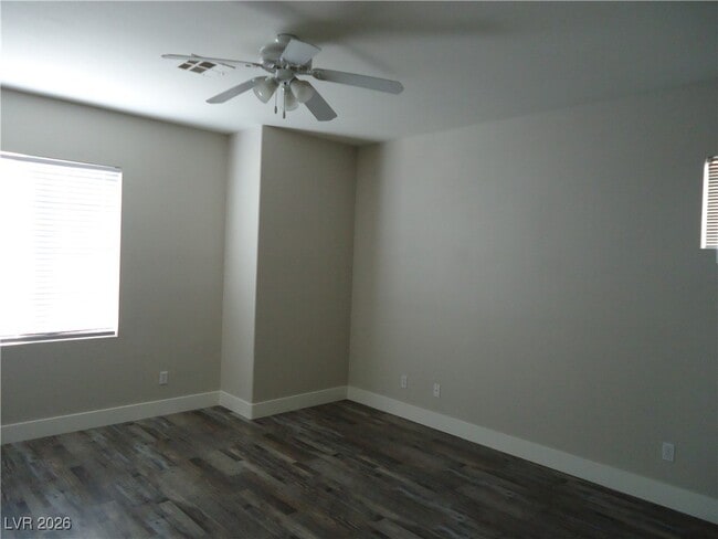 Foto del edificio - 7020 Flowering Willow St