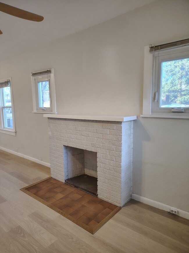 Foto del edificio - 3855 Julian St