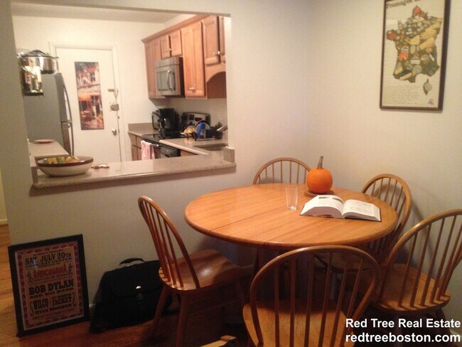 Foto del edificio - 804 Centre St