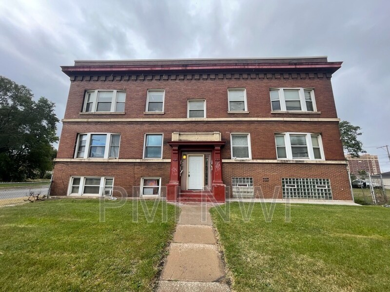 Primary Photo - 672 Connecticut St