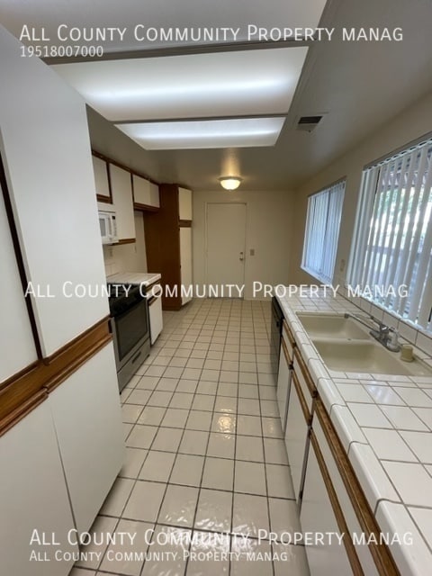 Foto del edificio - 5647 Boot Way