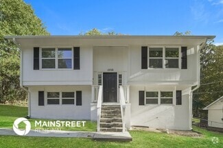 Building Photo - 1322 Green Cir Dr