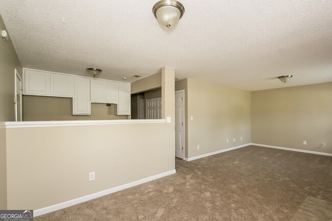 Building Photo - 117 Poplar Pointe Terrace