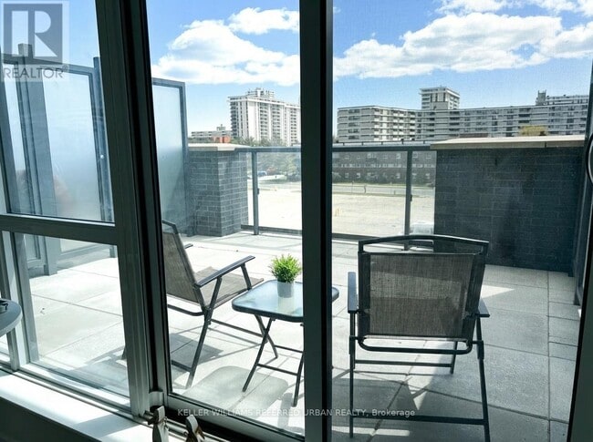 Building Photo - 2 Sonic Way