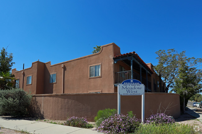 Building Photo - Meadow West Apartments