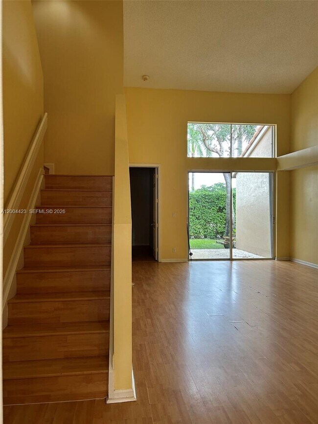 Foto del edificio - 15851 SW 10th St