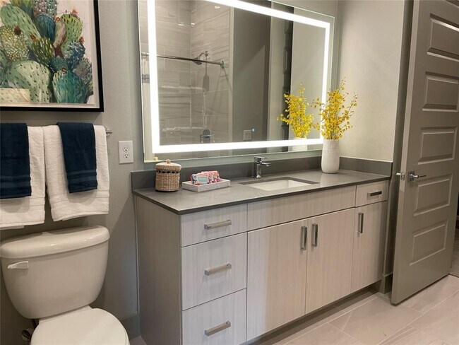 Foto del edificio - 401 W 25th St