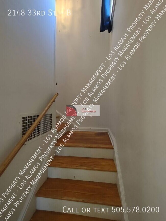 Foto del edificio - 2148 33rd St