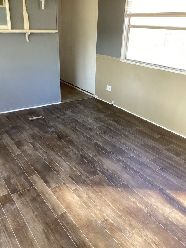 Building Photo - 126 Emily St