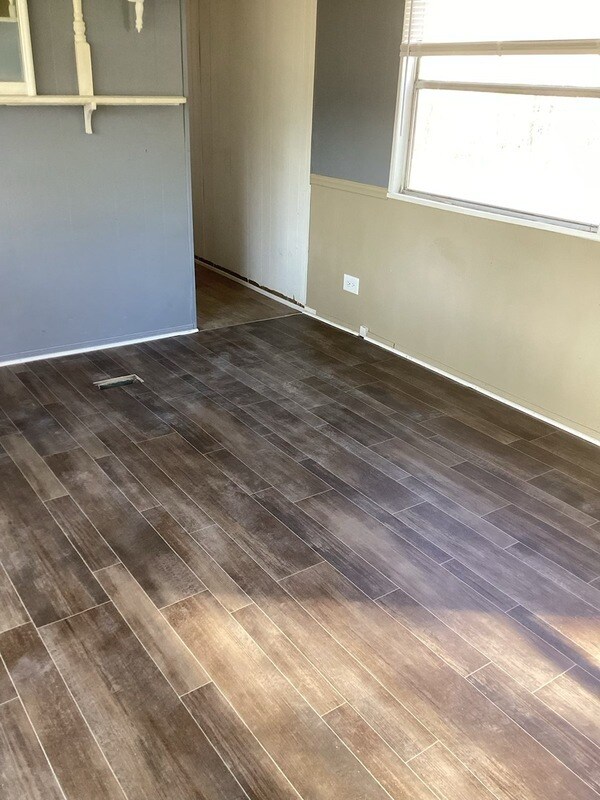 Foto del edificio - 126 Emily St