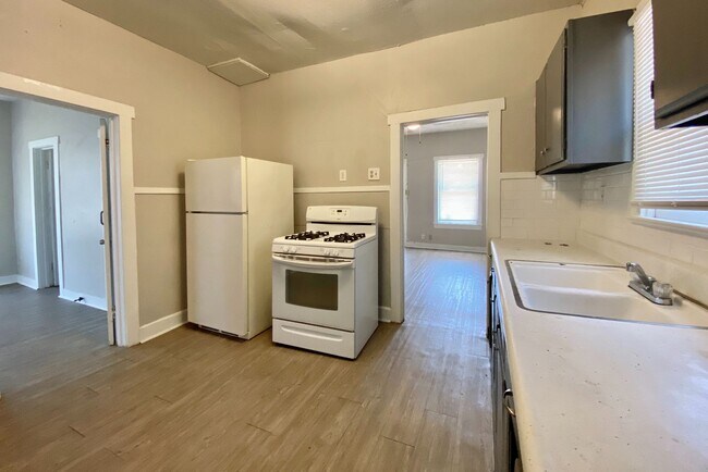 Foto del edificio - Promise zone Hot Eastside.