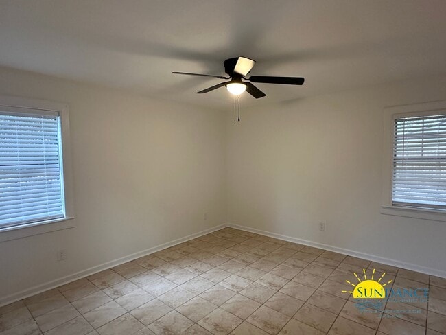 Foto del edificio - Charming 2 Bedroom Unit in Milton Heights!