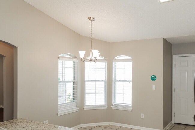 Foto del edificio - 2965 Golden Pond Blvd