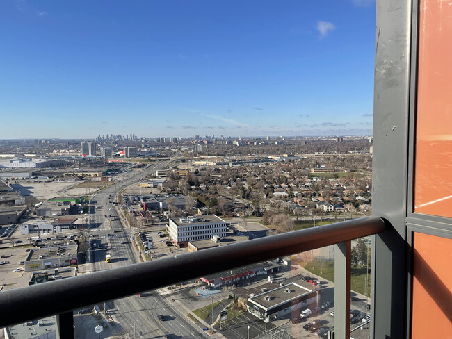Building Photo - 50 Thomas Riley Rd