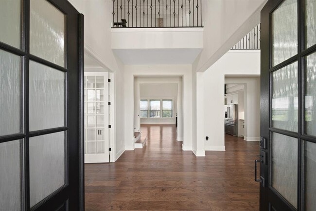Building Photo - 8519 Lofty Pnes