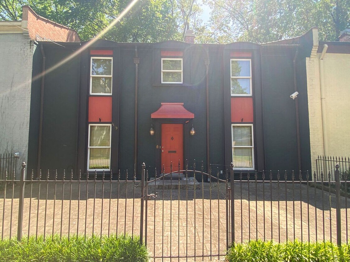 3 bed, 2.5 bath town home in Midtown House Rental in Memphis, TN