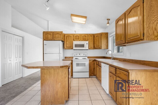 Foto del edificio - 2192 Marigold St