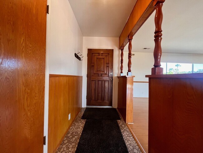 Foto del edificio - Spectacular Retro Home in a Rural Setting with Views and Space