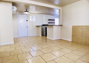 Building Photo - 1012 Mallard Dr