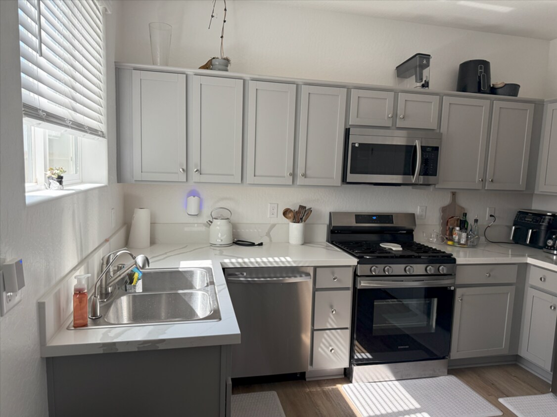 Foto del edificio - Coming Soon! Beautiful 3-Bedroom Home in H...