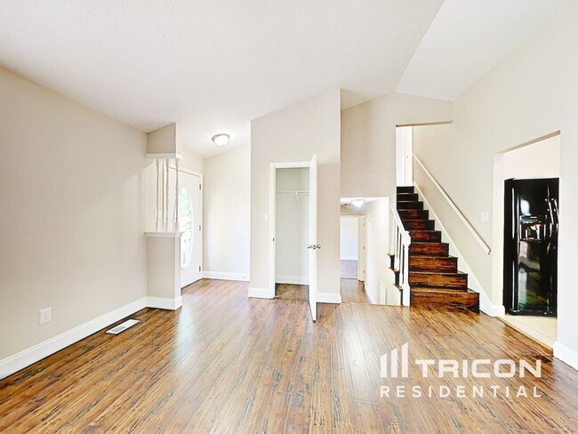 Building Photo - 5801 Leaf Ct