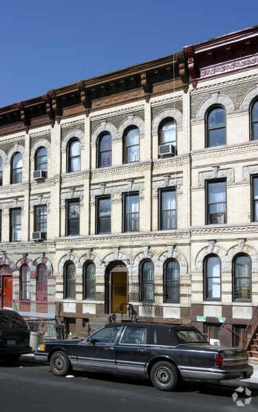 Primary Photo - 331 Vernon Ave