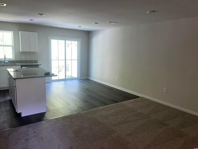 Building Photo - 162 Villa Grande St