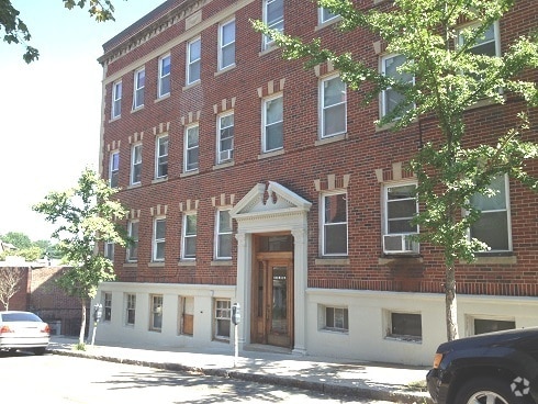 Building Photo - 205 Winthrop Rd