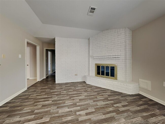 Building Photo - 16007 Brookford Dr