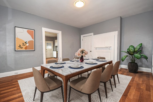 Building Photo - 375 1/2 Main St