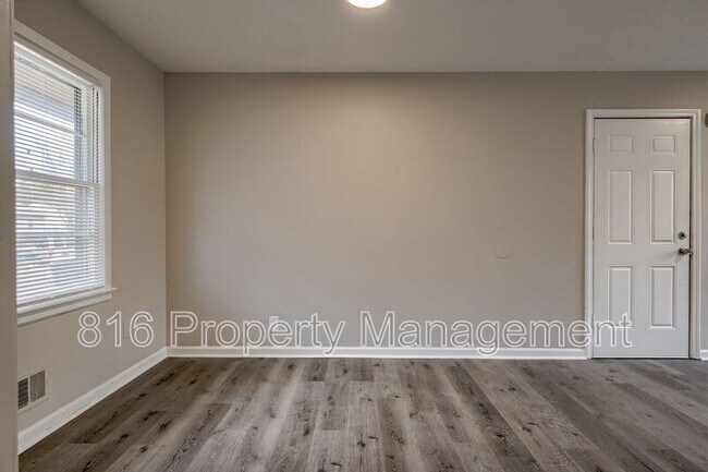 Foto del edificio - 5911 E 100 Terrace