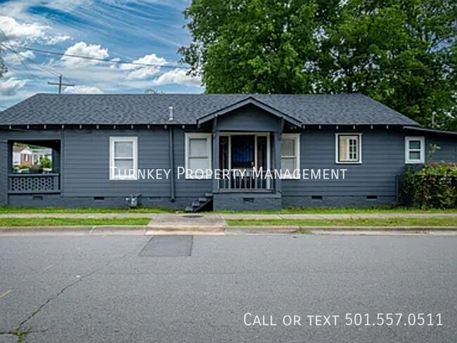 Building Photo - 1023 S Booker St