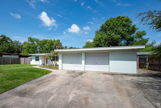 Building Photo - 1116 Berwyn Rd