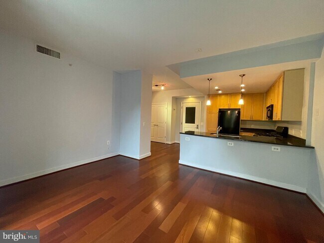 Foto del edificio - 820 N Pollard St