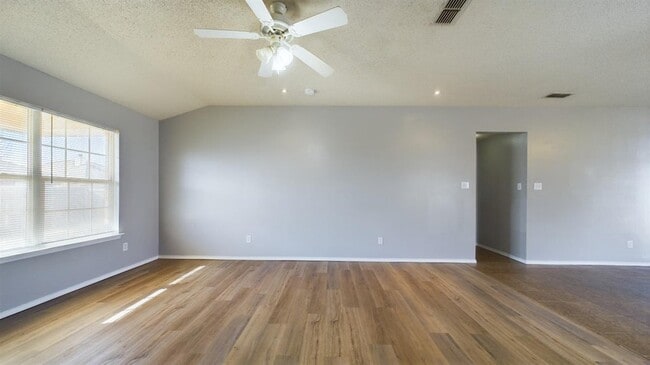 Building Photo - 6539 89th St