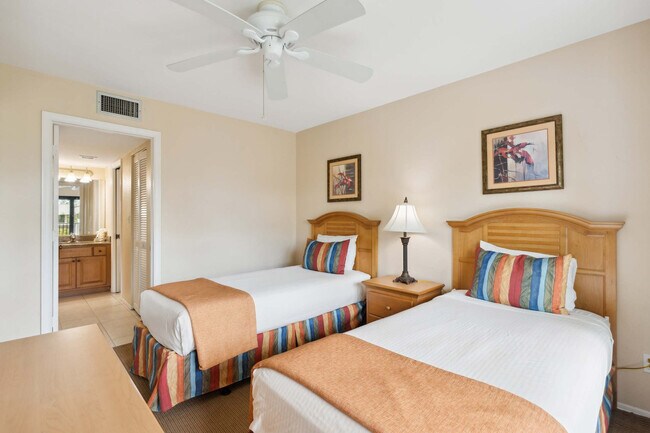 Foto del edificio - 600 Neapolitan Way