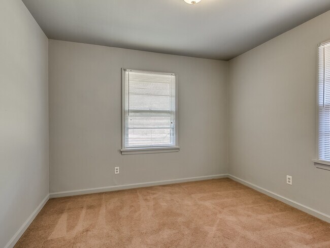 Building Photo - 1307 NW 81st St