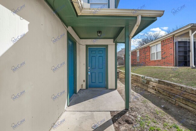 Foto del edificio - Cute 2/2/1 2-Story Duplex in Fort Worth! *...