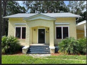 Building Photo - 2214 President St