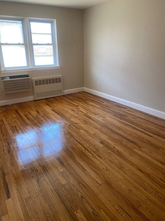 39 Paerdegat 3rd St, Brooklyn, NY 11236 House Rental in Brooklyn, NY