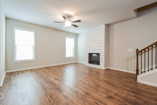 Foto del edificio - 1191 Spring Marsh Ct NE
