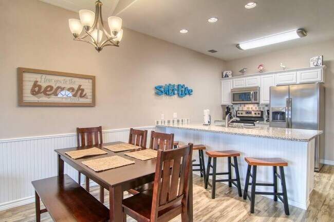 Foto del edificio - 152 Paradise Pointe Dr